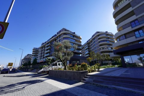1+1 Lägenhet  i Kartal, Istanbul, istanbul, Turkiet Nr. 237890 - 14