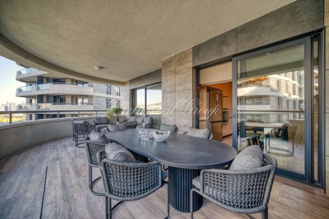 آپارتمان در  Istanbul ، ترکیه 1 خوابه ، 62 متر مربع.  شماره 222381 - 17