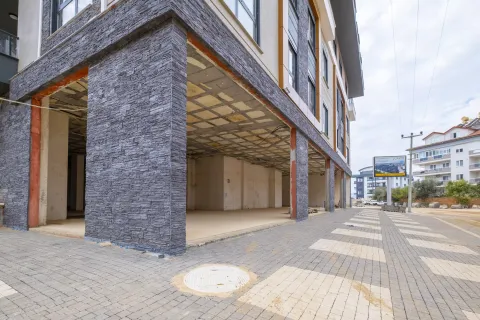 مغازه در  Alanya ، ترکیه 400 متر مربع.  شماره 222990 - 1