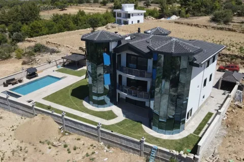 Villa  in Incekum, Antalya, Turkey No. 222985