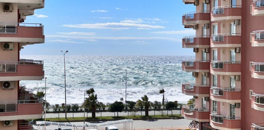 2+1 Apartment  in Mahmutlar, Antalya, Turkey No. 218179