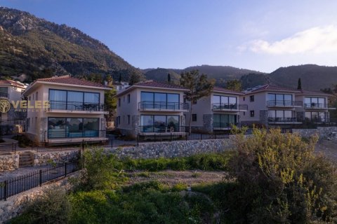 2+1 Lejlighed  i Alsancak, Girne,  Nr. 214428 - 30