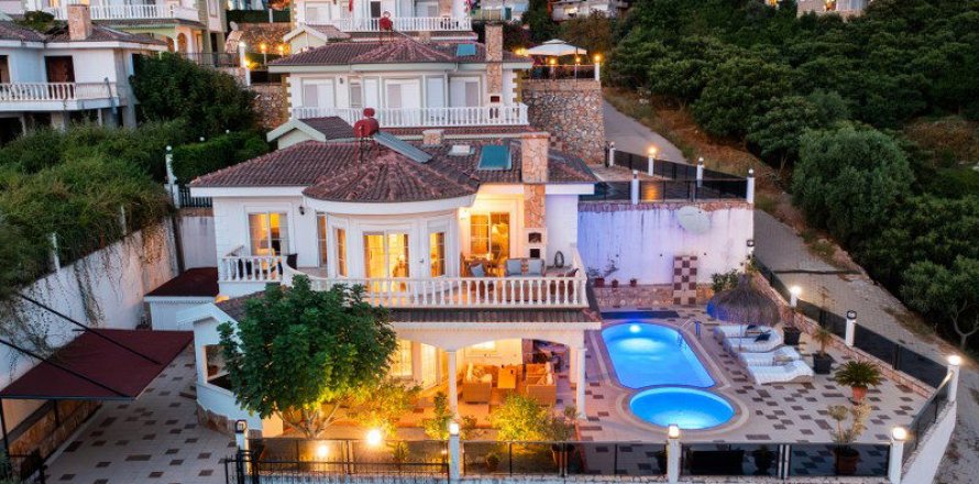 4+1 Villa  in Alanya, Antalya, Turkey No. 217796
