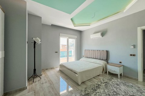 آپارتمان در  Mahmutlar ، ترکیه 3 خوابه ، 185 متر مربع.  شماره 217411 - 8