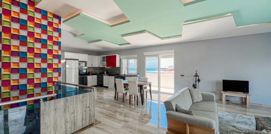 آپارتمان در  Mahmutlar ، ترکیه 3 خوابه ، 185 متر مربع.  شماره 217411