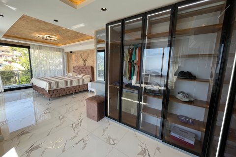 ویلا در  Alanya ، ترکیه 3 خوابه ، 210 متر مربع.  شماره 217539 - 7
