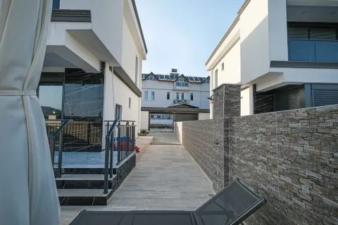 آپارتمان در  Aegean Region ، ترکیه 4 خوابه ، 232 متر مربع.  شماره 223898 - 7