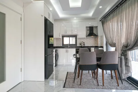 آپارتمان در  Aegean Region ، ترکیه 4 خوابه ، 232 متر مربع.  شماره 223898 - 10