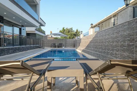 آپارتمان در  Aegean Region ، ترکیه 4 خوابه ، 232 متر مربع.  شماره 223898 - 13