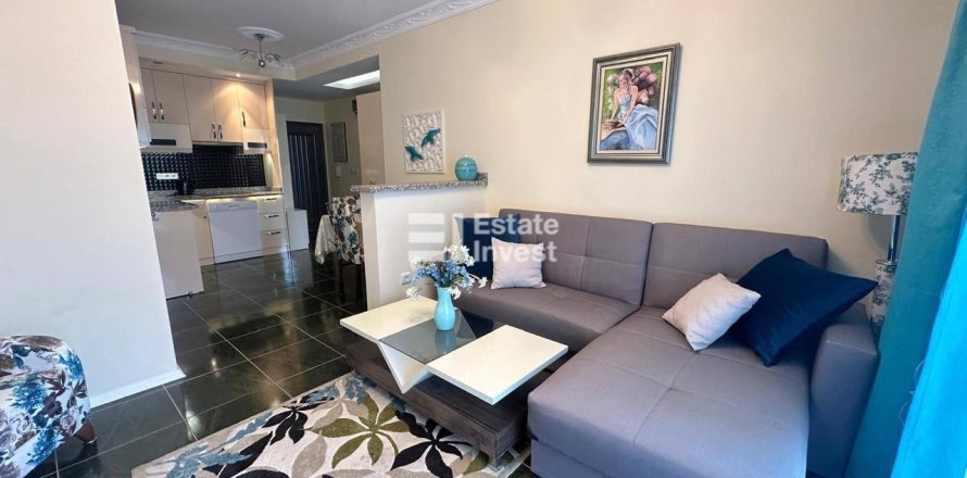 2+1 Apartment  in Alanya, Antalya, Turkey No. 212673