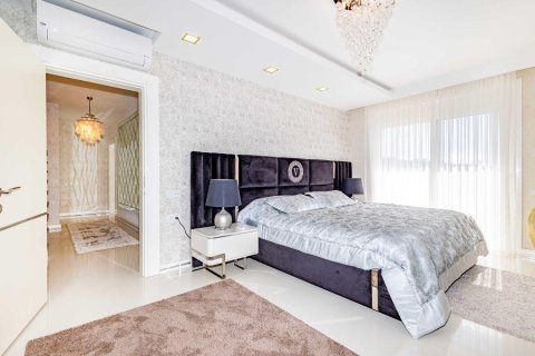 Villa for sale  in Kargicak, Alanya, Antalya, Turkey, 220m2, No. 216961 – photo 12