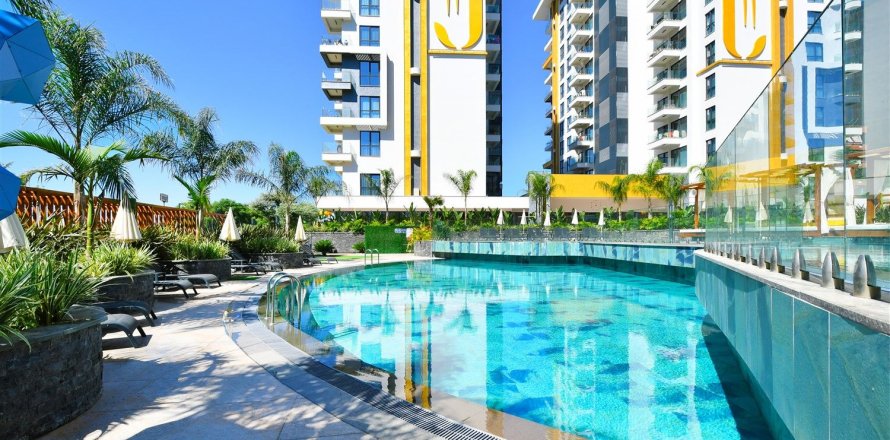 2+1 Leilighet i Mahmutlar, Antalya, Tyrkia Nr. 227113