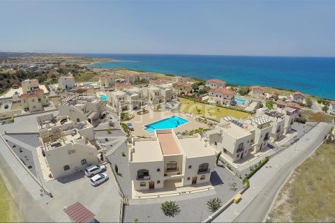 Villa for sale in Girne, Northern Cyprus, 2 bedrooms, 120m2, No. 214921 – photo 3