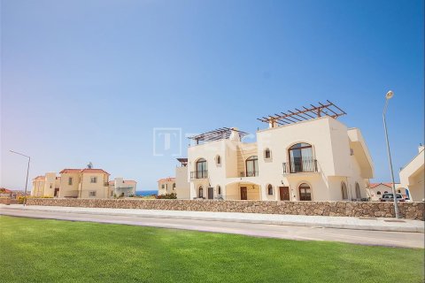 Villa for sale in Girne, Northern Cyprus, 2 bedrooms, 120m2, No. 214921 – photo 8