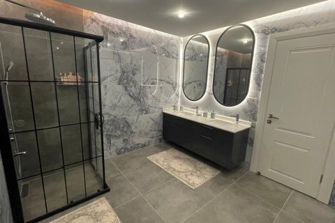 ویلا در  Alanya ، ترکیه 4 خوابه ، 340 متر مربع.  شماره 217973 - 19