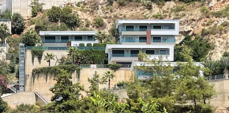 ویلا در  Alanya ، ترکیه 4 خوابه ، 340 متر مربع.  شماره 217973