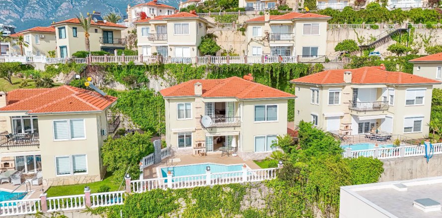 3+2 Villa  i Alanya, Antalya, Tyrkia Nr. 217970