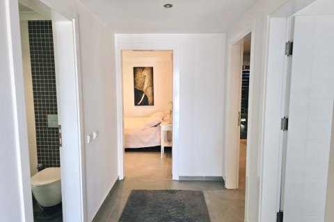 آپارتمان در  Cikcilli ، ترکیه 3 خوابه ، 165 متر مربع.  شماره 218862 - 16