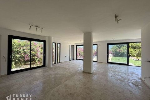 Villa for sale in Bodrum, Mugla, Turkey, 5 bedrooms, 320m2, No. 232372 – photo 10