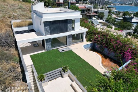5+1 Villa  in Bodrum, Mugla, Turkey No. 232372