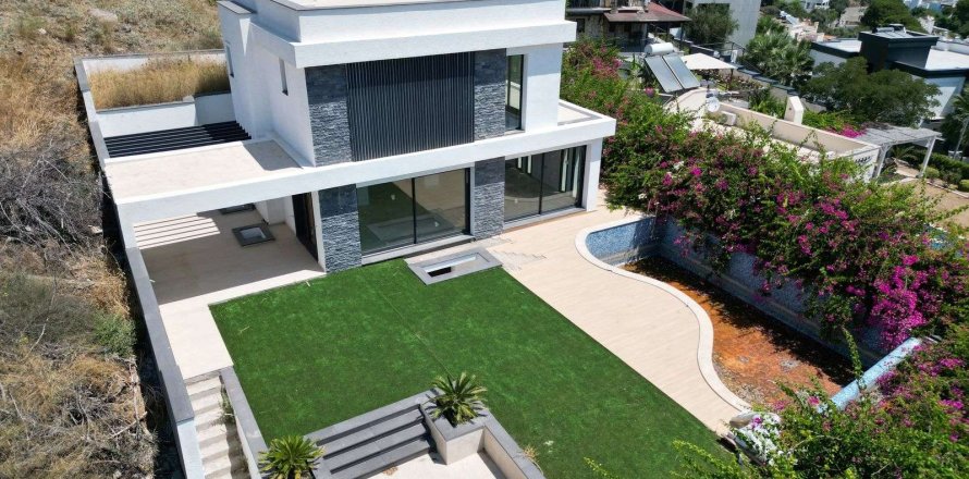 5+1 Villa in Bodrum, Mugla, Turkey No. 232372