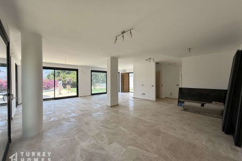 Villa for sale in Bodrum, Mugla, Turkey, 5 bedrooms, 320m2, No. 232372 – photo 11