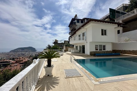 ویلا در  Alanya ، ترکیه 3 خوابه ، 150 متر مربع.  شماره 217976 - 1