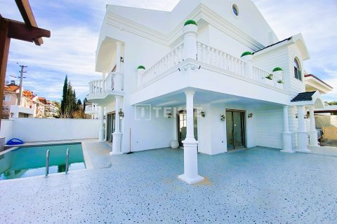ویلا در  Fethiye ، ترکیه 4 خوابه ، 240 متر مربع.  شماره 217281 - 2