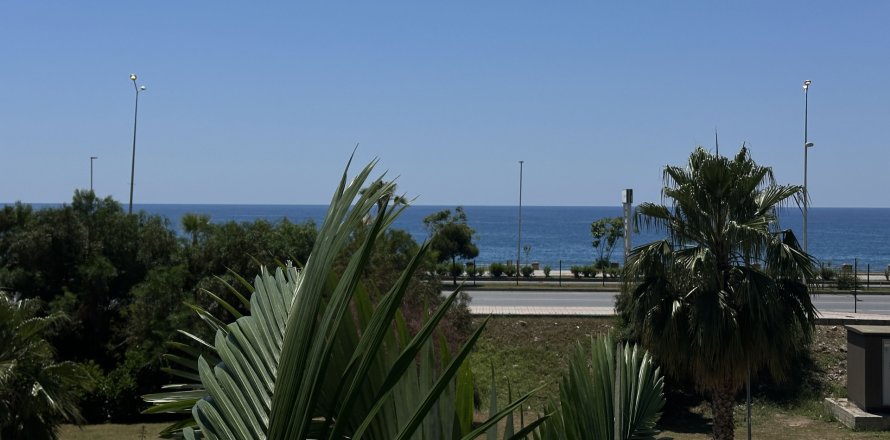 Daire  1+1  Mahmutlar, Antalya, Türkiye №218078