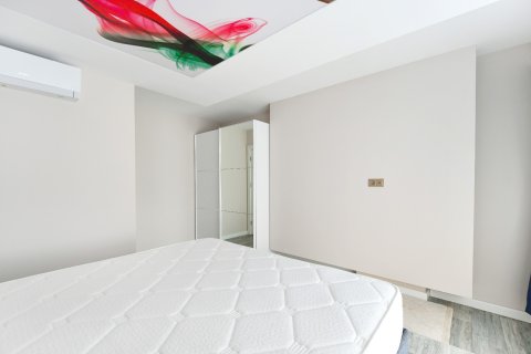 Аренда квартиры  в Аланье, Анталье, Турция 3+1, 200м2, №216822 – фото 13