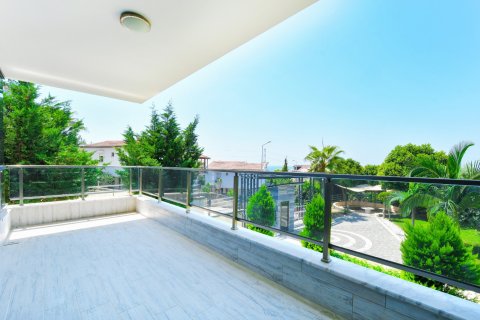 Аренда квартиры  в Аланье, Анталье, Турция 3+1, 200м2, №216822 – фото 8