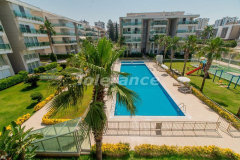 4+1 Apartment  in Antalya, Turkey No. 216403