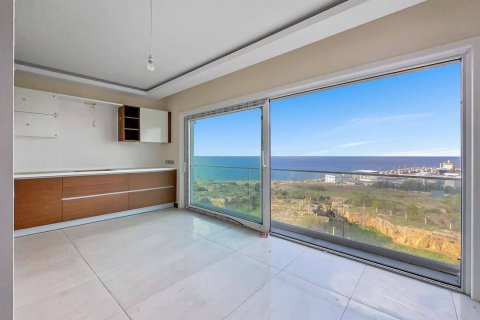 Продажа квартиры  в Гирне, Северный Кипр 3+1, 145м2, №214523 – фото 3