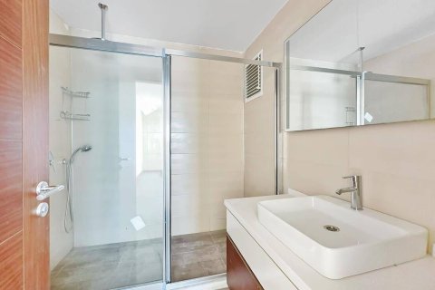 Продажа квартиры  в Гирне, Северный Кипр 3+1, 145м2, №214523 – фото 2