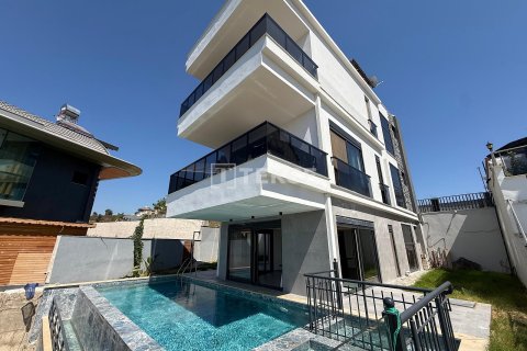 ویلا در Alanya ، ترکیه 3 خوابه ، 300 متر مربع. شماره 237437