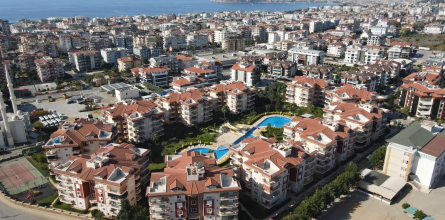 2+1 Lägenhet i Oba, Antalya, Turkiet Nr. 227505