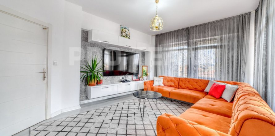 Apartment  in Oba, Antalya, Turkey No. 206832