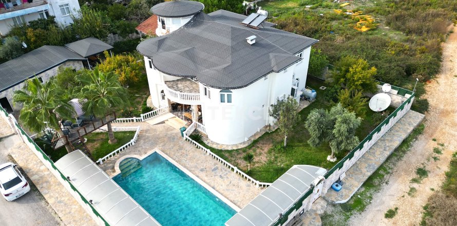 9+1 Villa i Serik, Antalya, Turkiet Nr. 213475