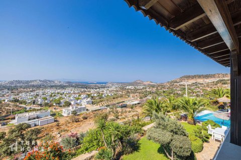 Villa for sale in Gumusluk, Mugla, Turkey, 4 bedrooms, 260m2, No. 233424 – photo 20