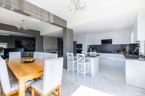 Villa for sale in Gumusluk, Mugla, Turkey, 4 bedrooms, 260m2, No. 233424 – photo 6