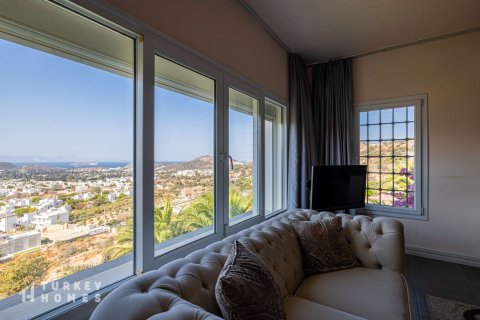 Villa for sale in Gumusluk, Mugla, Turkey, 4 bedrooms, 260m2, No. 233424 – photo 11