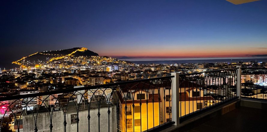 2+1 Apartment  in Alanya, Antalya, Turkey No. 222212