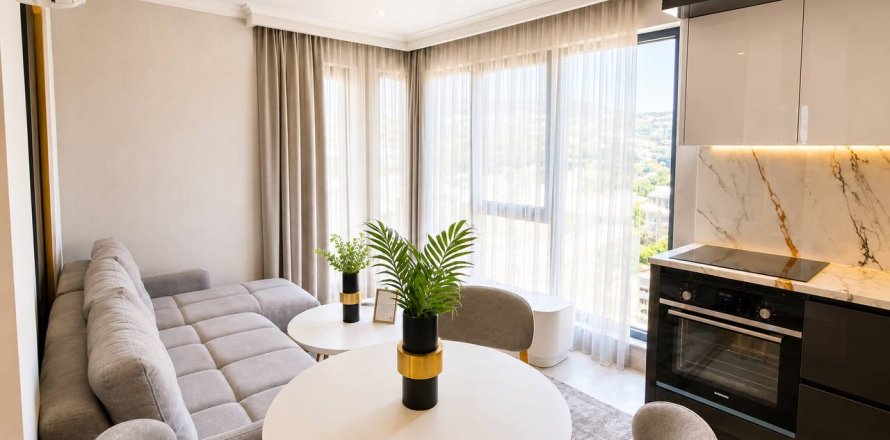 1+1 Apartment in Mahmutlar, Antalya, Turkey No. 232165