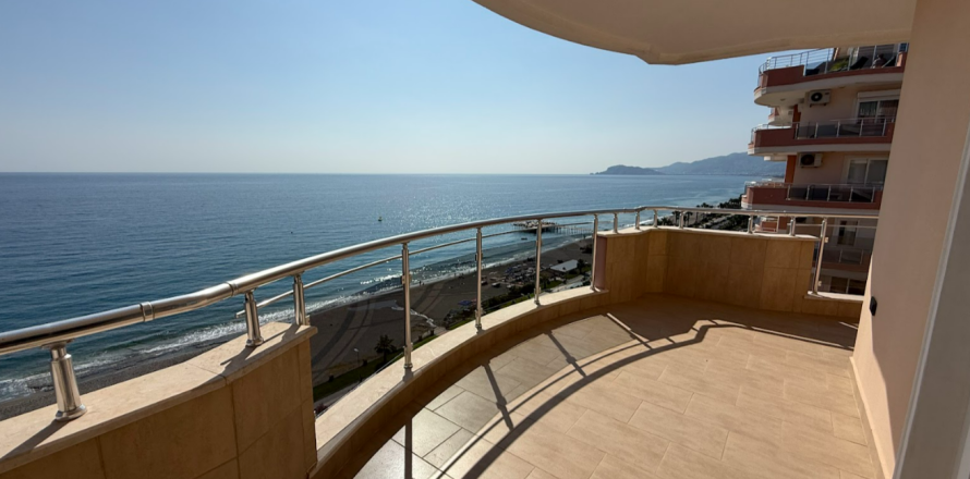 2+1 Lejlighed i Mahmutlar, Antalya, Tyrkiet Nr. 218153