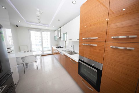 Продажа квартиры в Стамбуле, Турция 2+1, 184м2, №234044 – фото 6