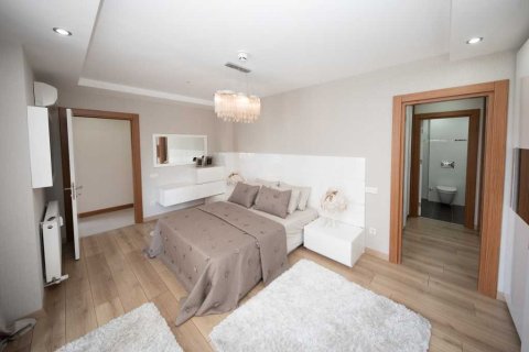 Продажа квартиры в Стамбуле, Турция 2+1, 184м2, №234044 – фото 11