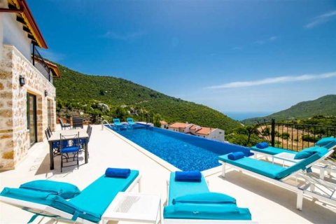Villa  3+1  Kalkan, Antalya, Türkiye №233995