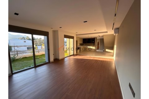 Daire  5+1  Döşemealtı, Antalya, Türkiye №222407 - 13