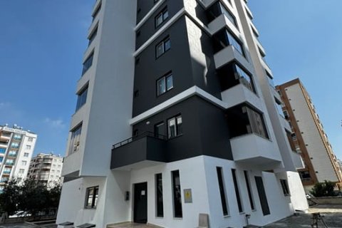1+1 Apartment  in Mezitli, Mersin, Turkey No. 230583