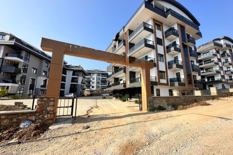 2+1 Apartment in Oba, Antalya, Turkey No. 229621